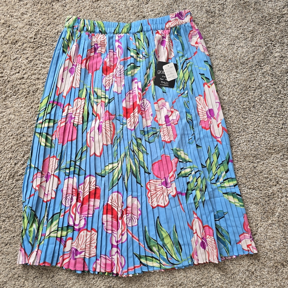 Mlle Gabrielle Blue and Pink Floral A-Line Skirt - XL